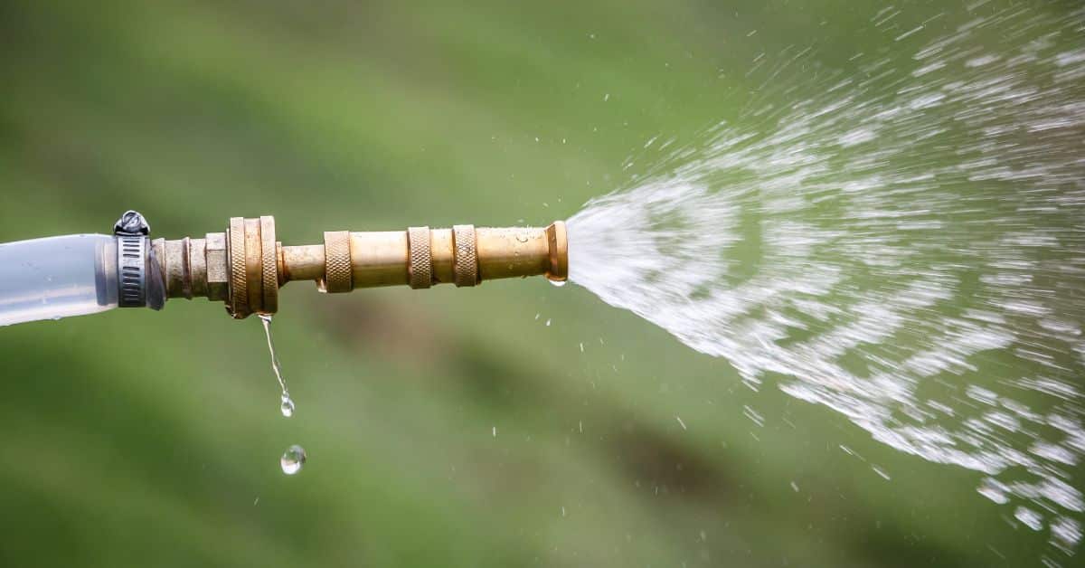 Power Flush Hose spraying out water